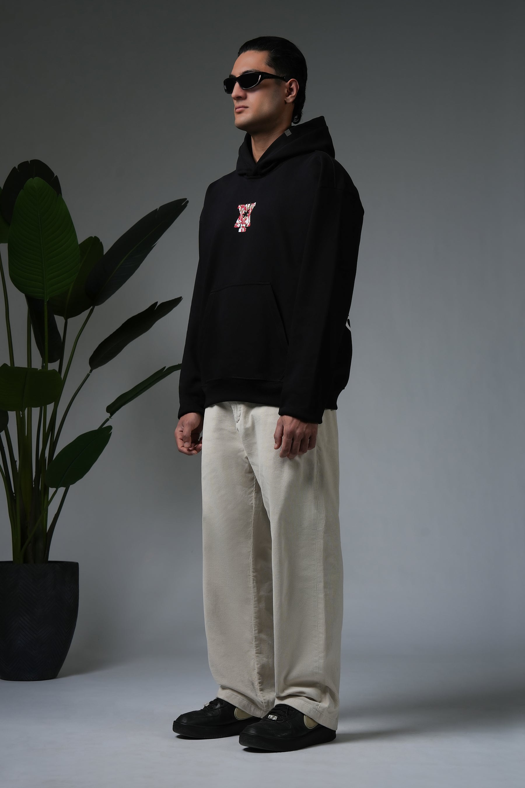 STUDIO HOURS - HOODIE