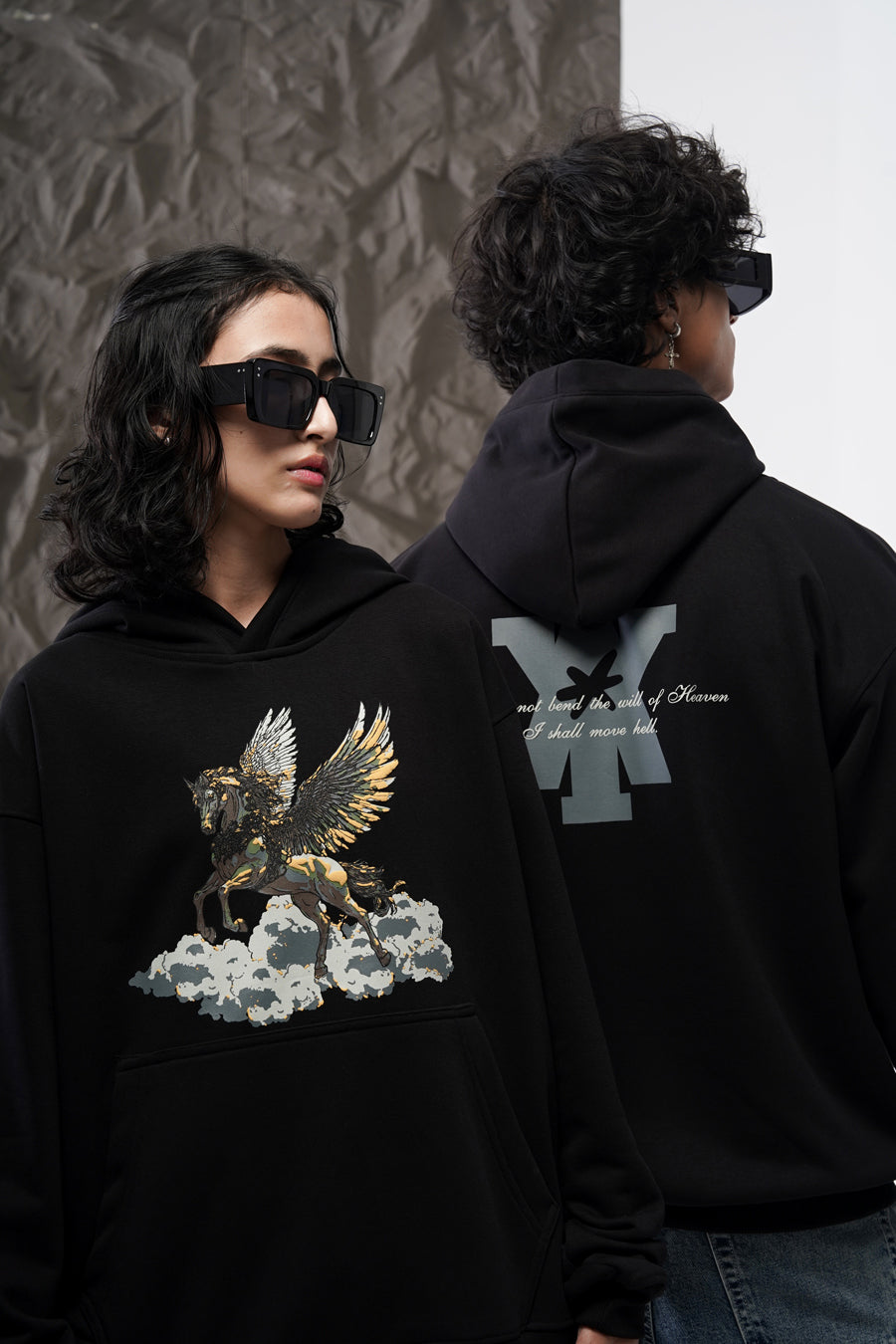 PEGASUS HOODIE BLACK